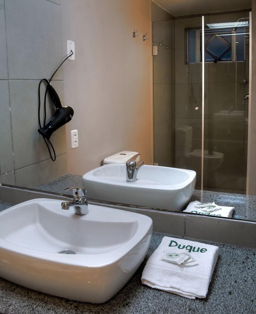 Duque Center Hotel Residence Porto Alegre Bagian luar foto