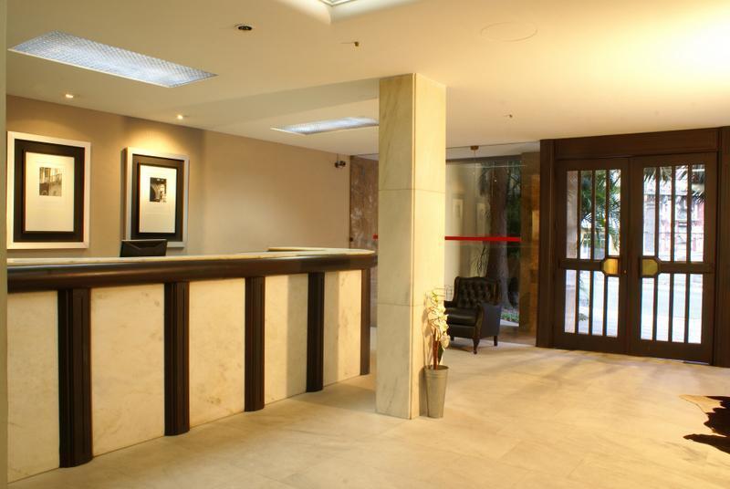Duque Center Hotel Residence Porto Alegre Bagian luar foto