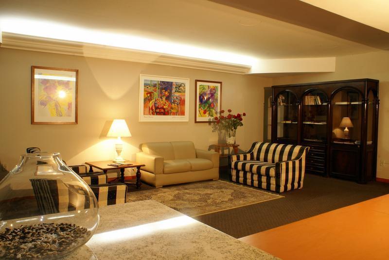 Duque Center Hotel Residence Porto Alegre Bagian luar foto
