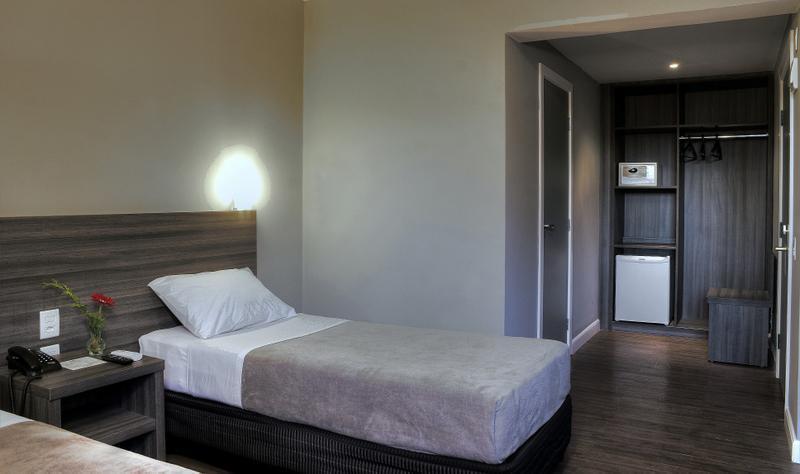 Duque Center Hotel Residence Porto Alegre Bagian luar foto