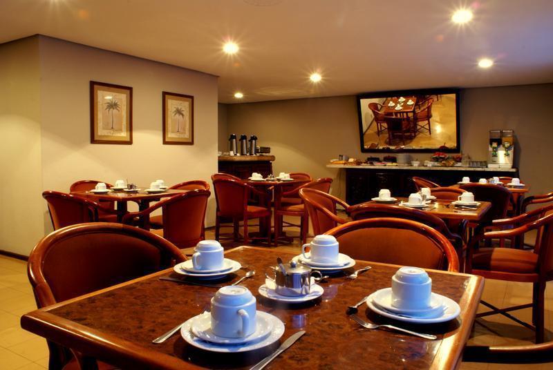 Duque Center Hotel Residence Porto Alegre Bagian luar foto