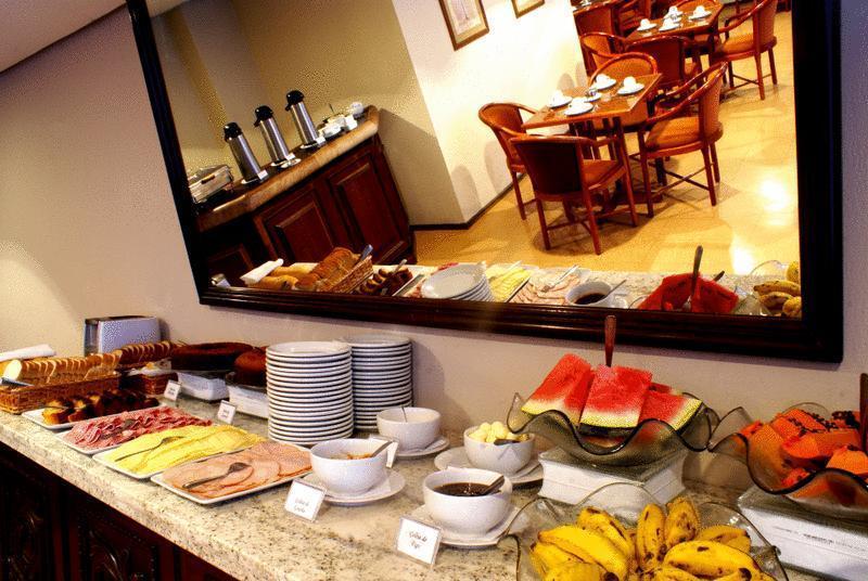 Duque Center Hotel Residence Porto Alegre Bagian luar foto